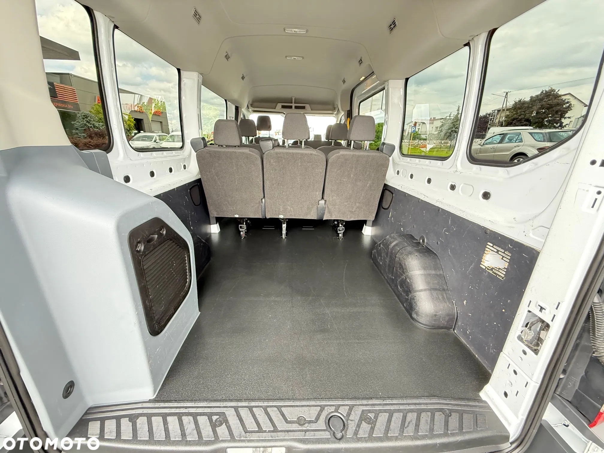 Ford Transit 350 L3H2 Ambiente - 17