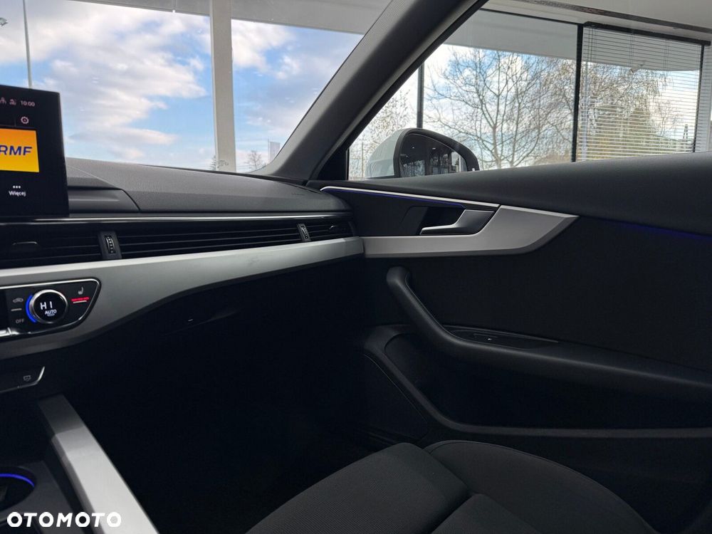 Audi A4 Limousine - 25