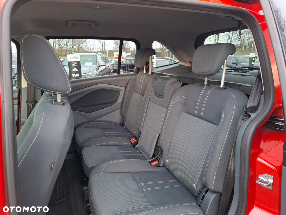 Ford Grand C-MAX 2.0 TDCi Titanium - 16