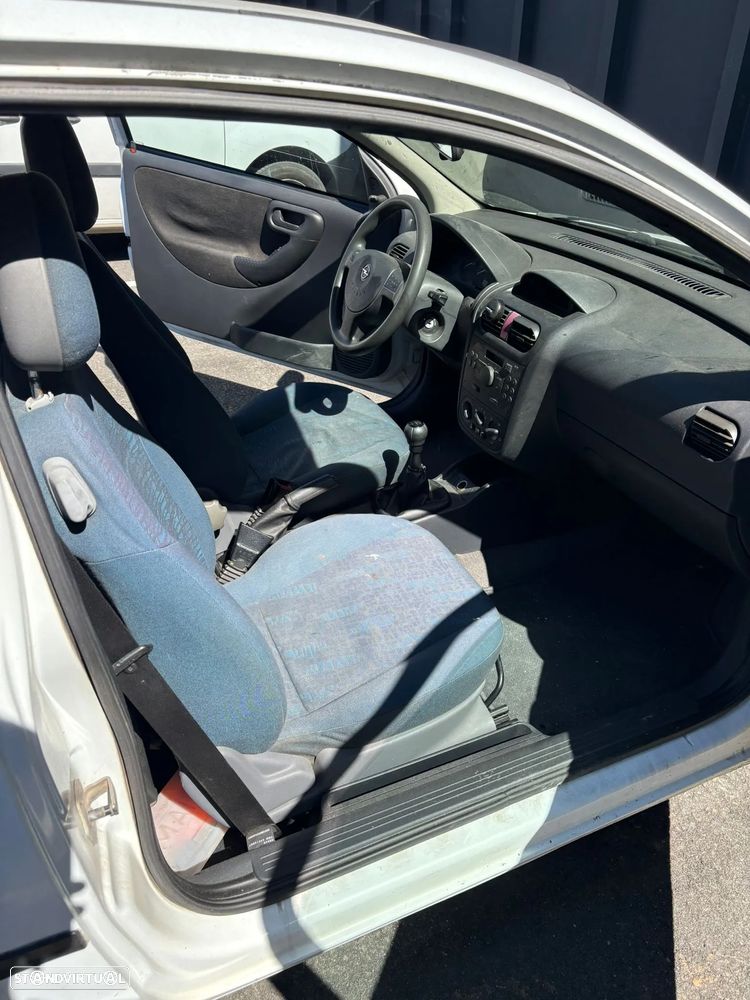 Opel CORSA-C VAN - 5