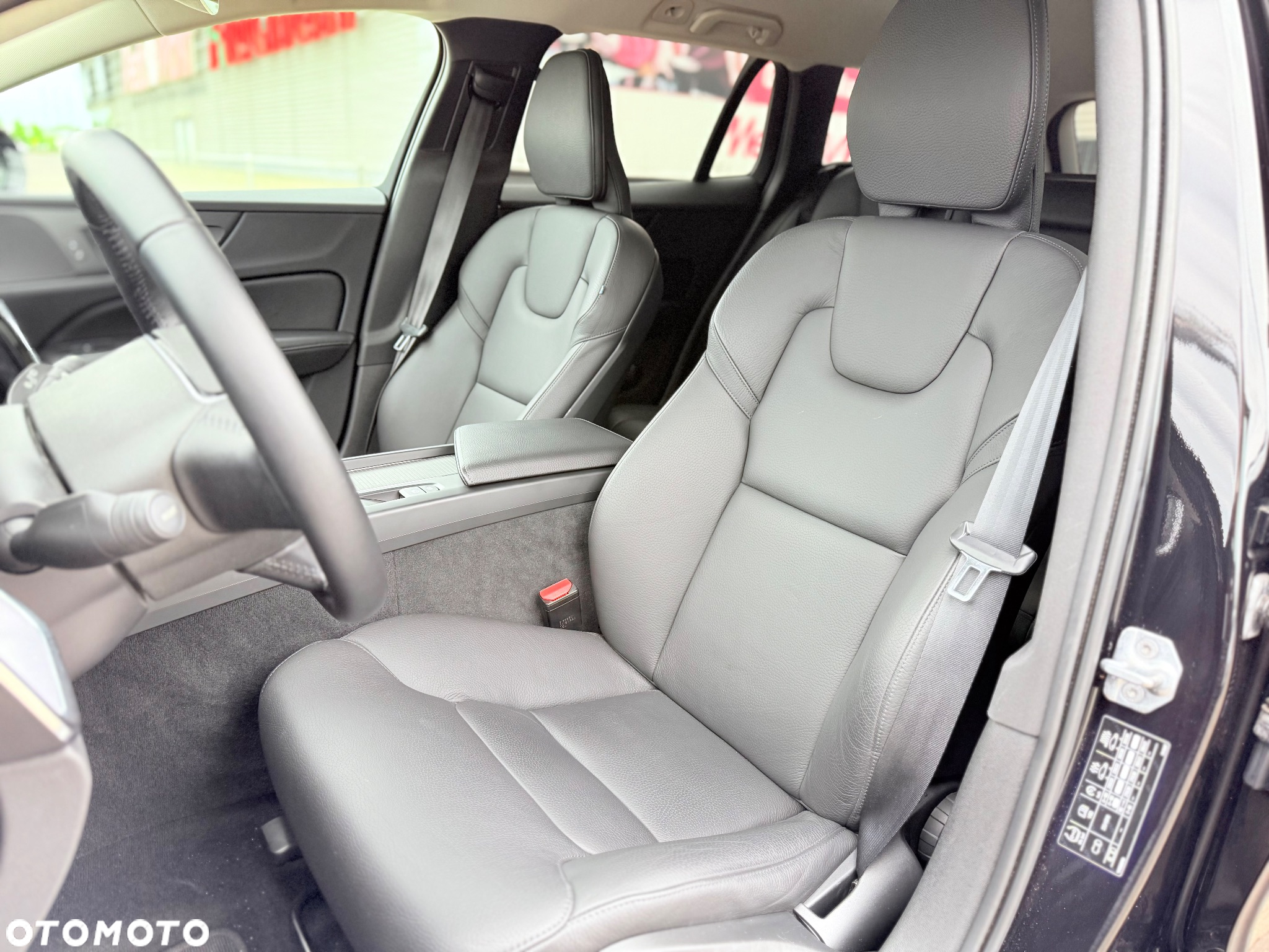 Volvo V60 T5 Geartronic Momentum - 24