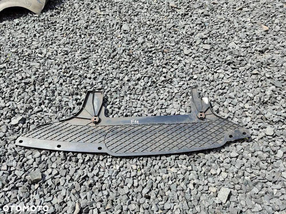 BMW F11 M-pakiet OSŁONA Pod Tylny Zderzak Prowadnica - 1