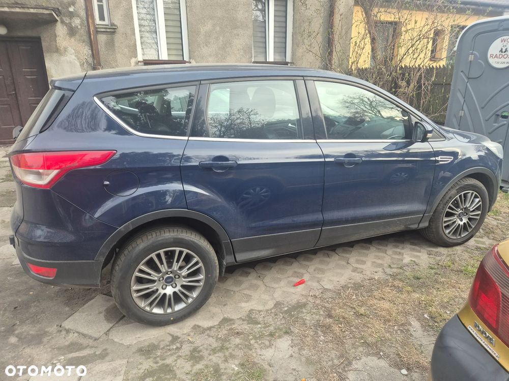 Ford Kuga - 2