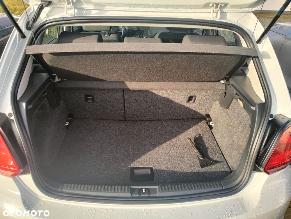 Volkswagen Polo 1.4 TDI (Blue Motion Technology) Comfortline - 9