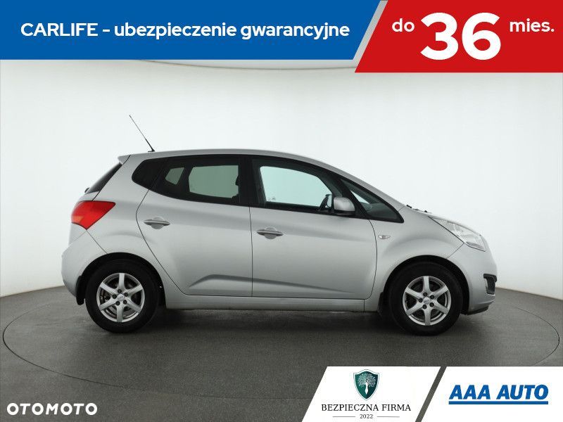 Kia Venga - 8