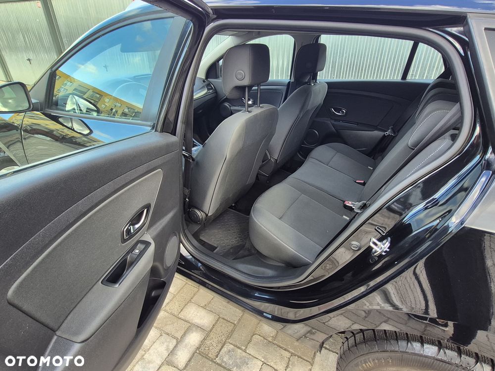 Renault Megane ENERGY TCe 130 Start & Stop Bose Edition - 15