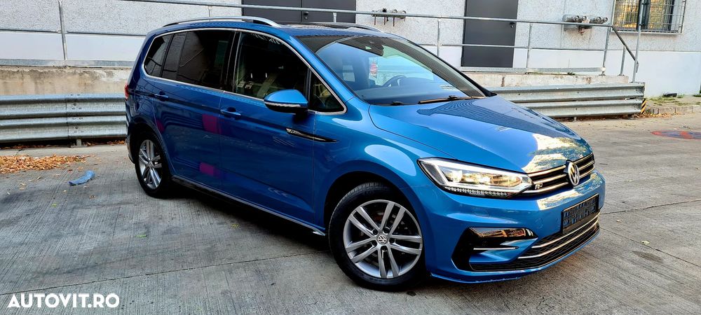 Volkswagen Touran - 1