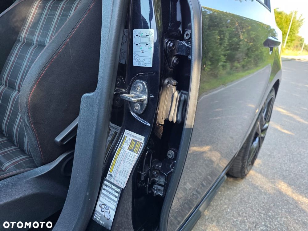Volkswagen Golf 2.0 TSI GTI DSG - 12