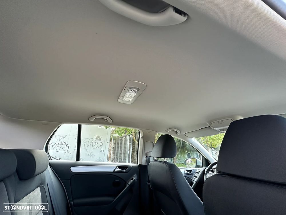 VW Golf 2.0 TDi BlueMotion Edition - 40