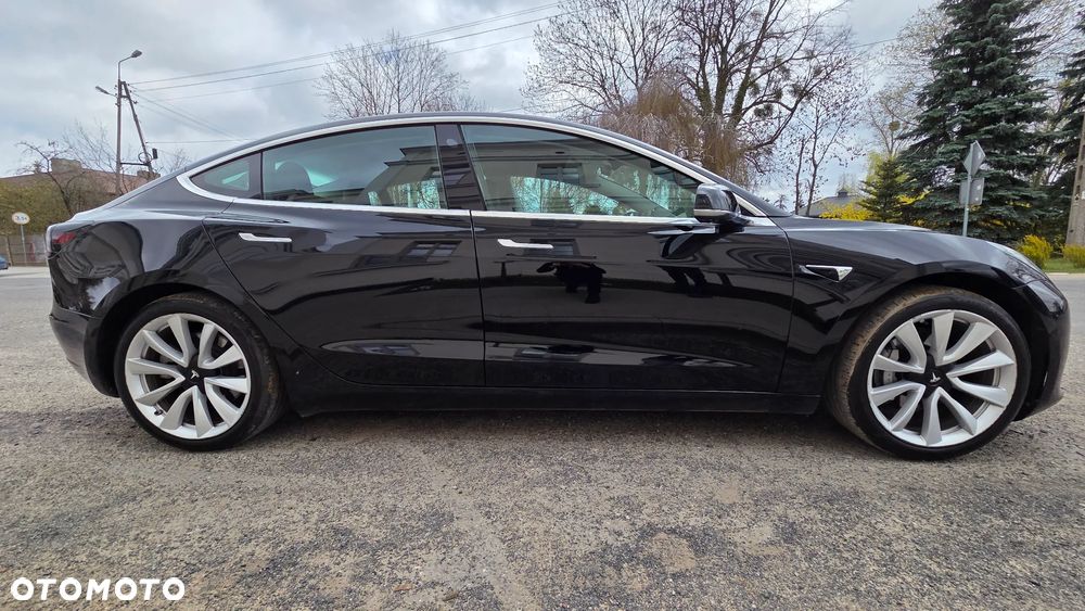 Tesla Model 3 Standard Range Plus - 5