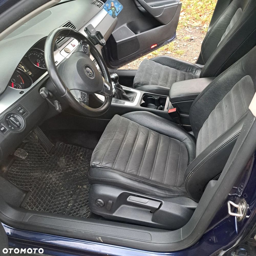 Volkswagen Passat Variant 2.0 TDI 4Motion Highline - 14