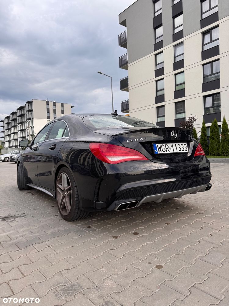 Mercedes-Benz CLA 45 AMG 4Matic 7G-DCT - 5