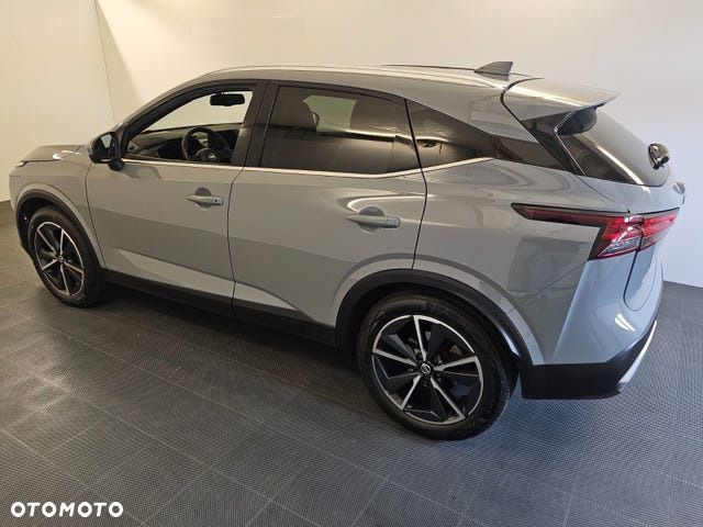 Nissan Qashqai 1.3 DIG-T MHEV 4x4 Tekna+ Xtronic - 5