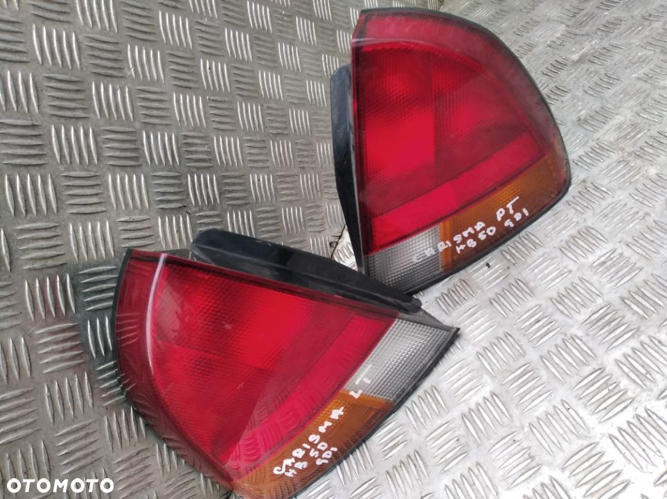 Lampy Tył Mitsubishi Carisma - 1
