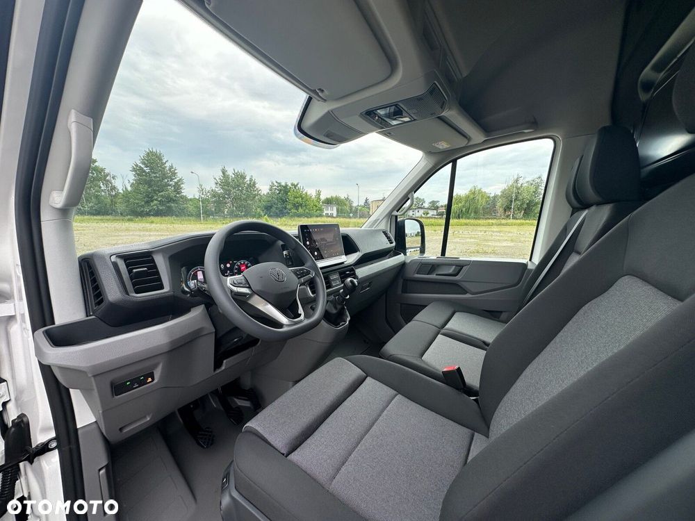 Volkswagen Crafter 35 2.0 TDI L3H3 3640 177 KM - 10