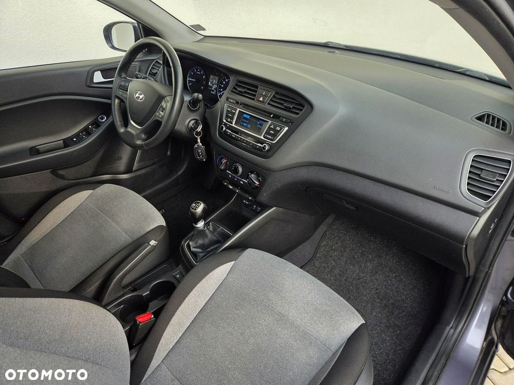Hyundai i20 - 10