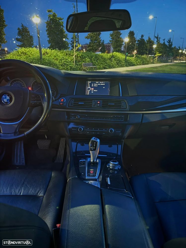 BMW 520 d Auto - 32