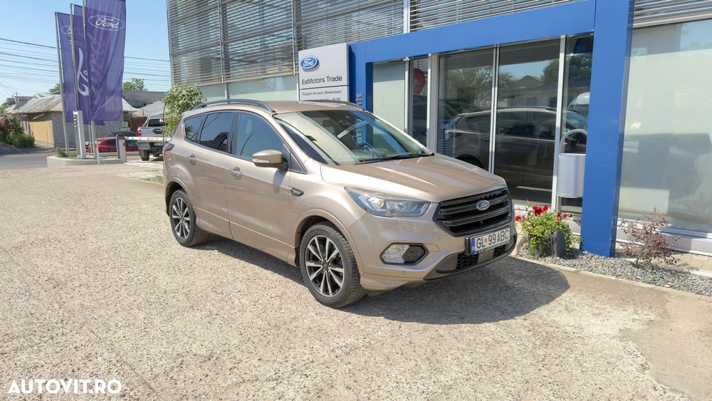 Ford Kuga 2.0 TDCi 4WD Powershift ST-Line - 8