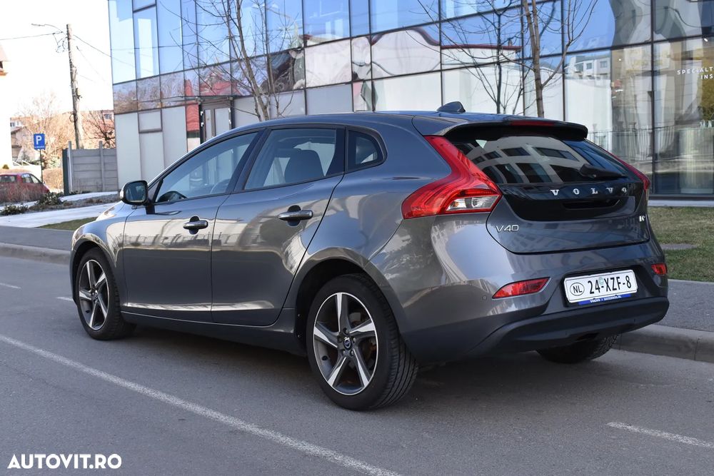 Volvo V40 D2 - 3