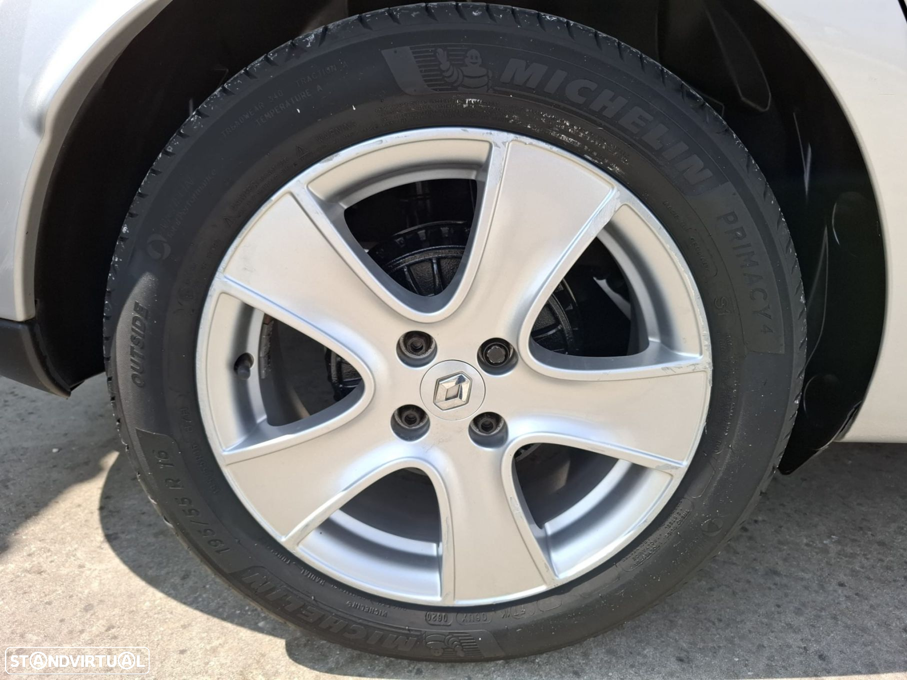 Renault Clio Sport Tourer dCi 75 Stop & Start Expression - 38