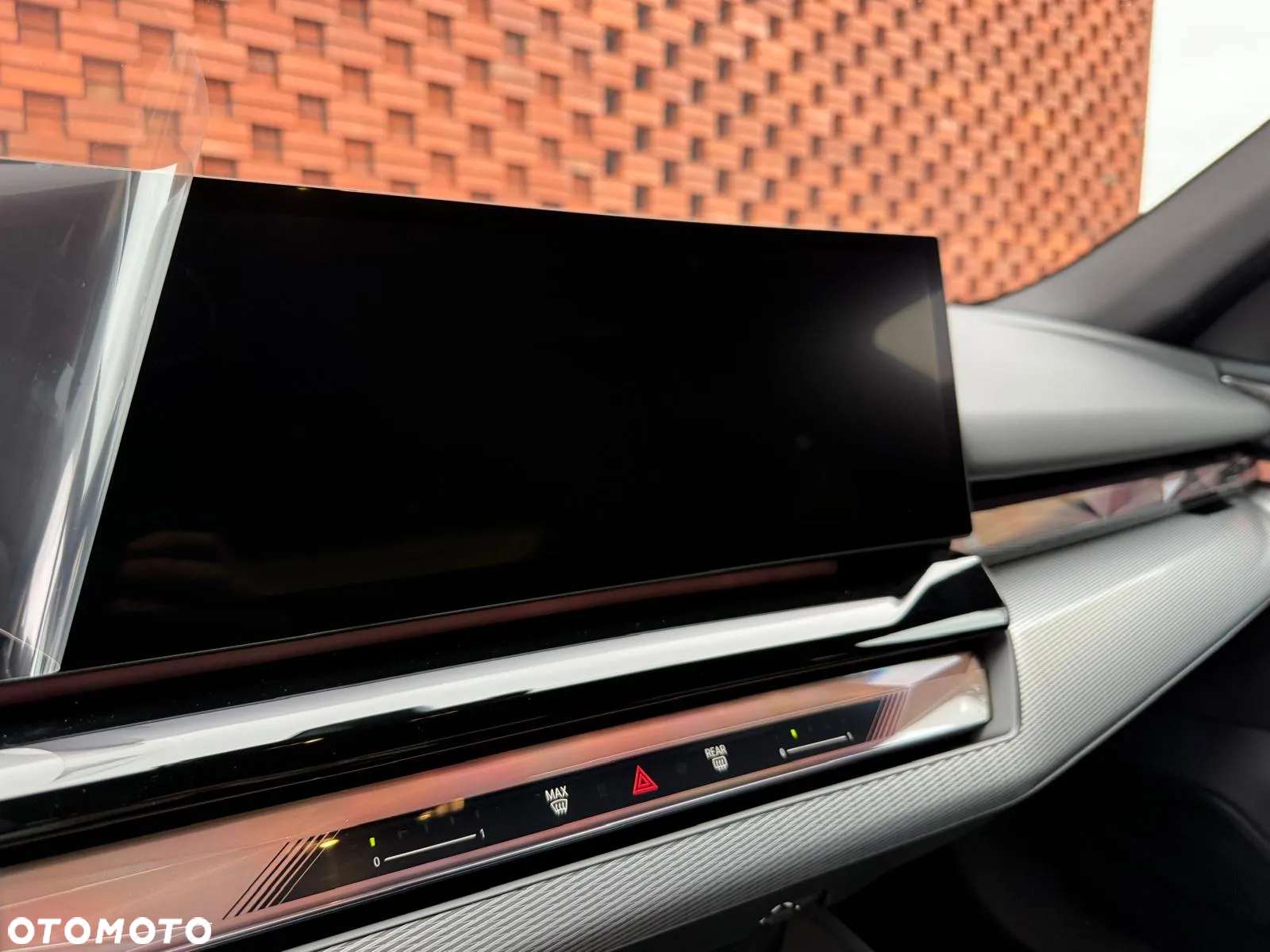 BMW Seria 5 520d xDrive mHEV M Sport - 8