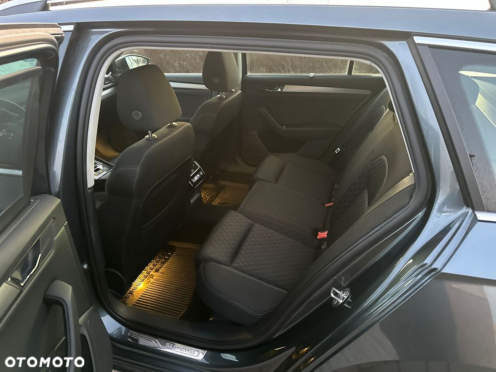 Skoda Superb 2.0 TDI 4x4 Style DSG - 13