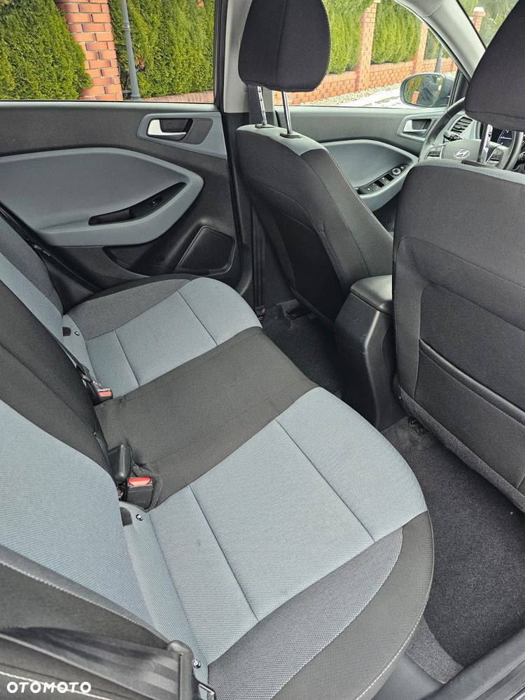 Hyundai i20 1.4 Comfort - 13
