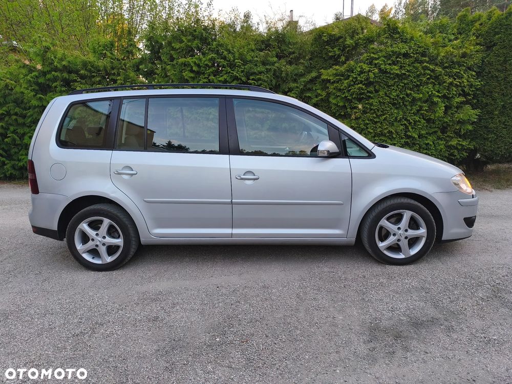 Volkswagen Touran 1.9 TDI DPF Trendline - 10