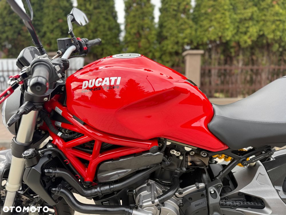 Ducati Monster - 24