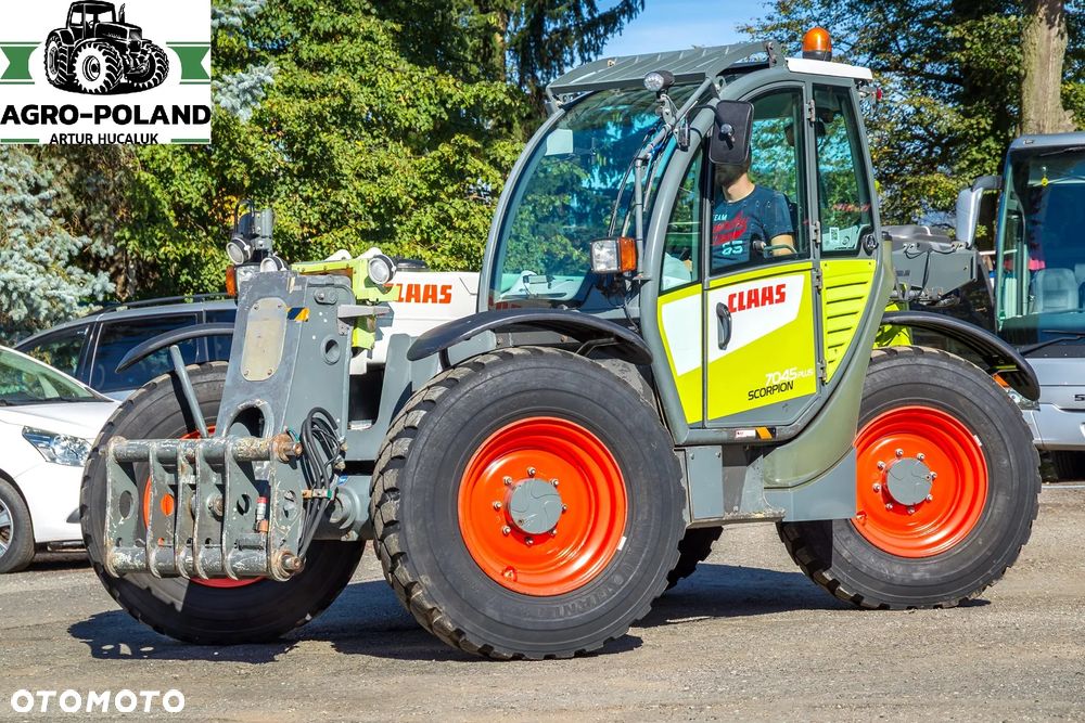 Claas SCORPION 7045 PLUS - 2013 ROK - ŁYŻKA - WIDŁY - 10