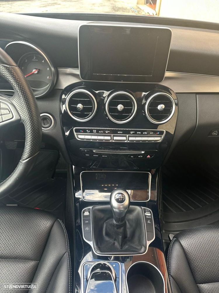 Mercedes-Benz C 220 - 10