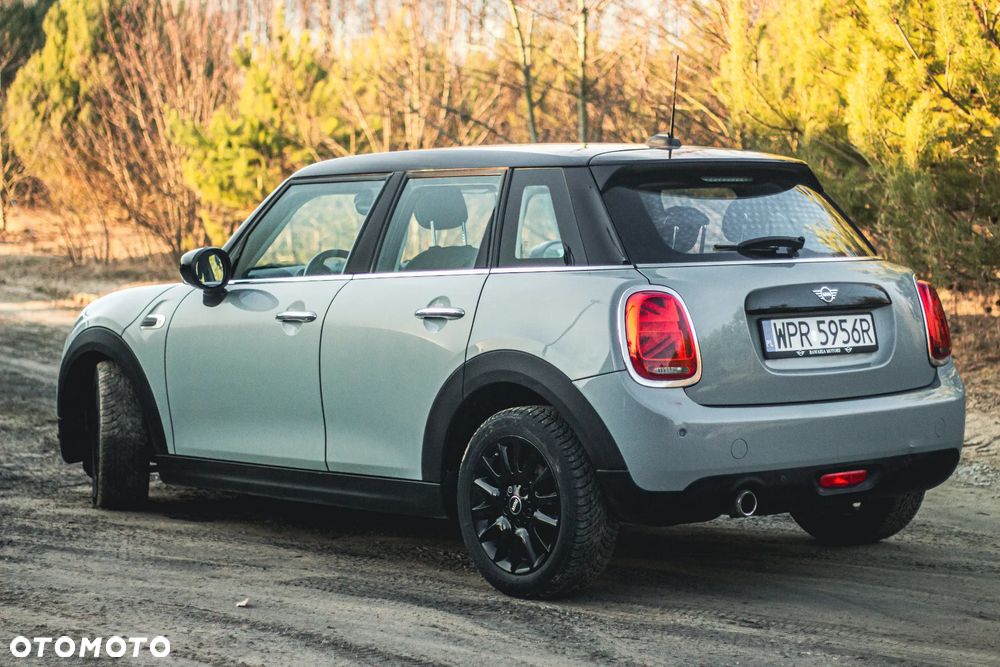 MINI Cooper Classic Trim - 18