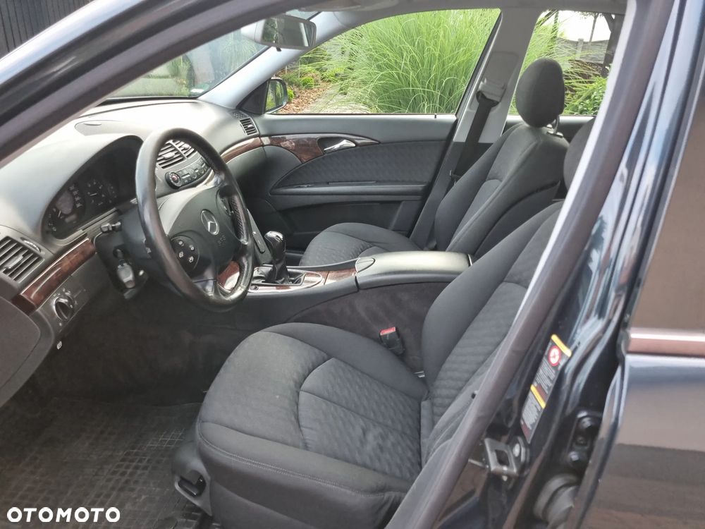Mercedes-Benz Klasa E 220 CDI Classic DPF - 9