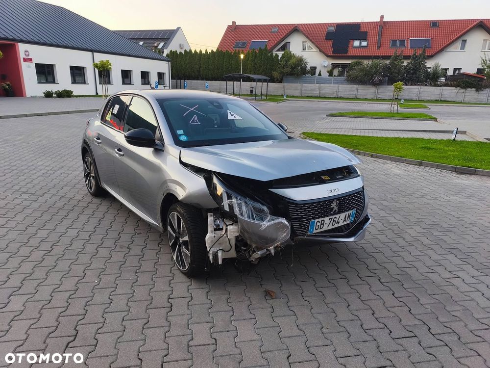 Peugeot 208 - 3