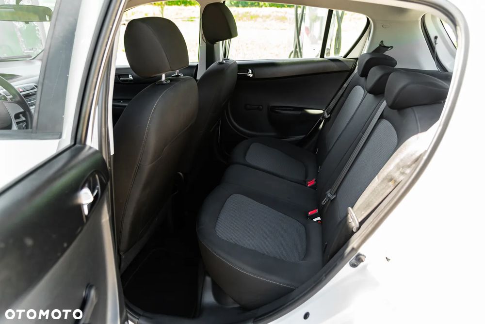 Hyundai i20 1.2 Trend - 19
