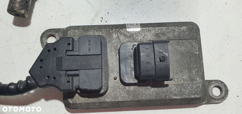 Czujnik SPALIN Nox Lambda KATALIZATOR Actros Mp 2 Mp 3 20873395 - 3