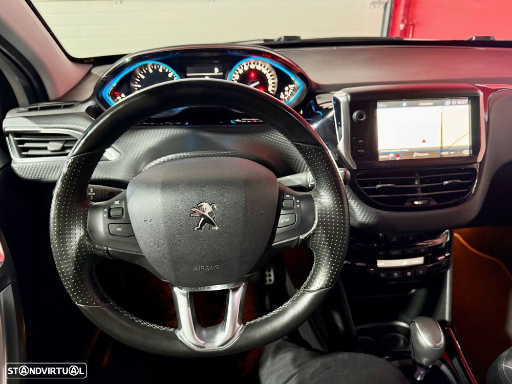 Peugeot 2008 1.2 PureTech Crossway EAT6 - 41