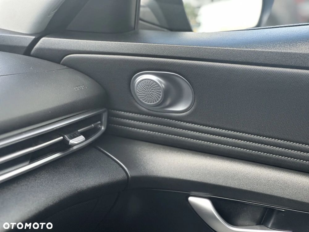 Hyundai Elantra 2022