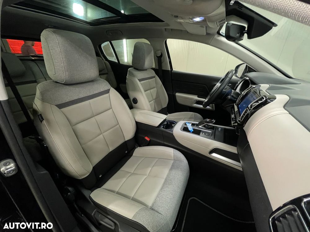 Citroën C5 Aircross 1.6 PHEV FWD 225 EAT8 Shine - 12