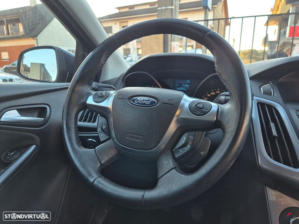 Ford Focus SW 1.6 TDCi Titanium Best - 11