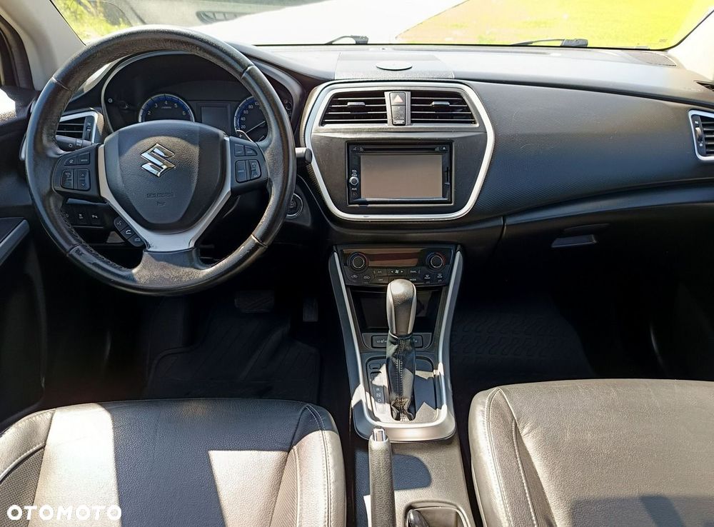 Suzuki SX4 S-Cross - 12