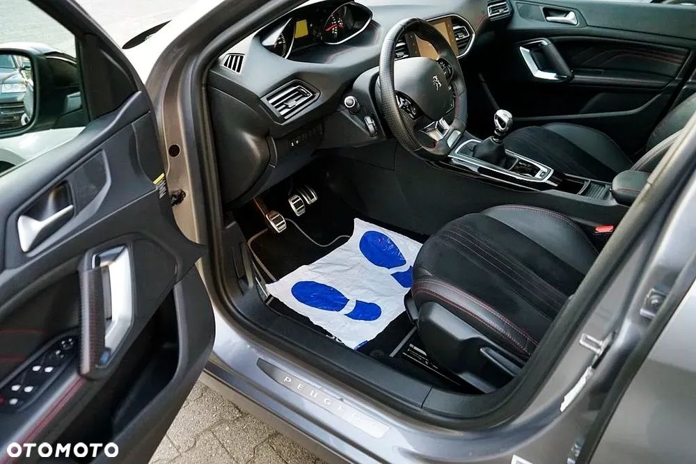 Peugeot 308 - 18