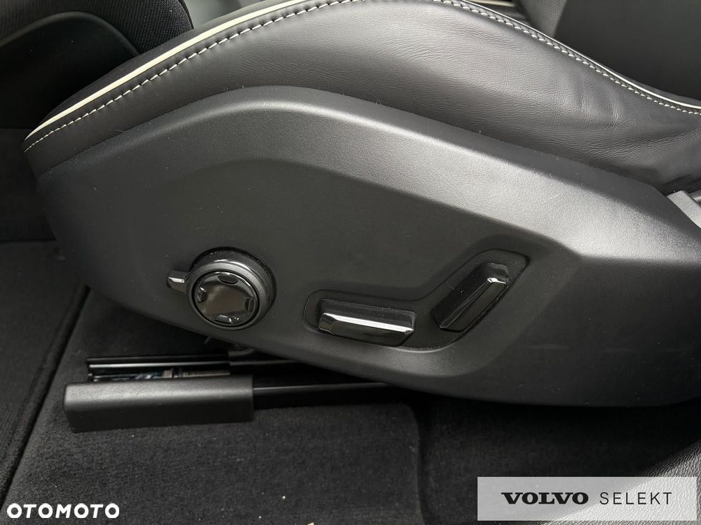 Volvo XC 60 - 33