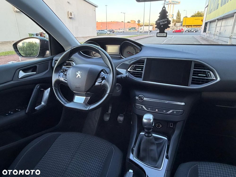 Peugeot 308 BlueHDi FAP 130 Stop & Start Active - 29