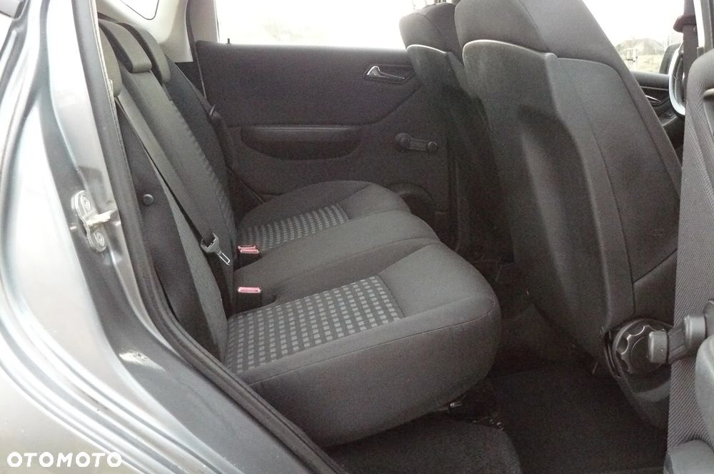 Mercedes-Benz Klasa A - 32