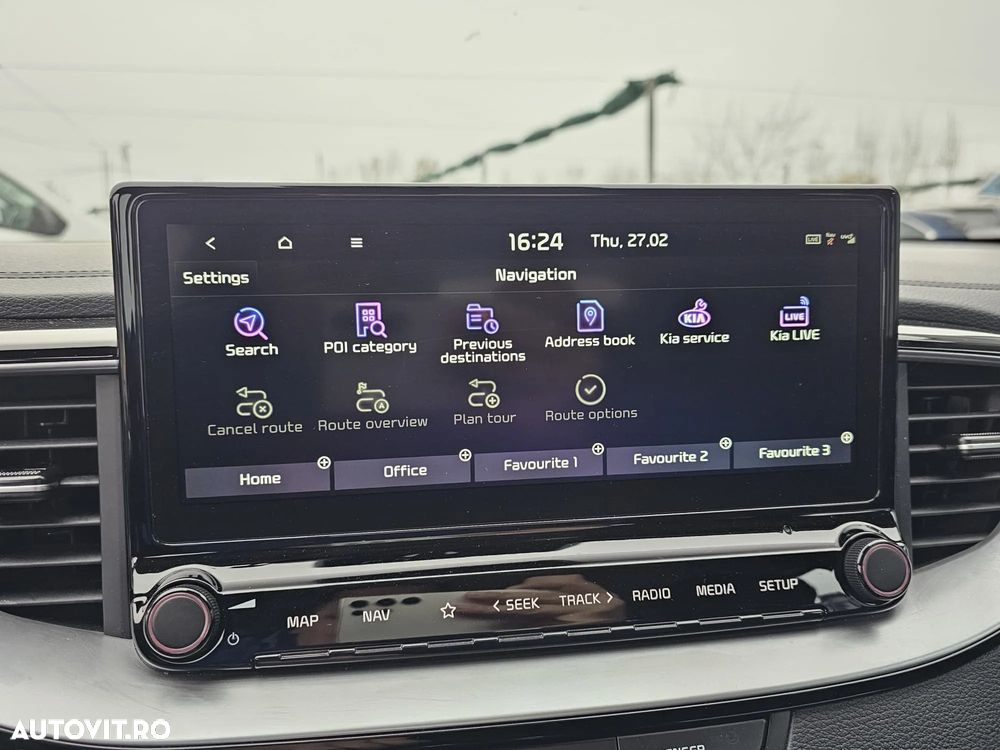 Kia Ceed SW 1.6 CRDi (48V Mild-Hybrid) DCT7 Platinum - 25