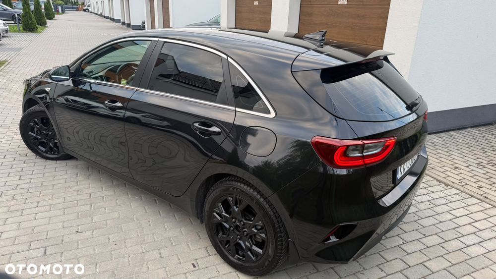 Kia Ceed 1.5 T-GDI M - 5