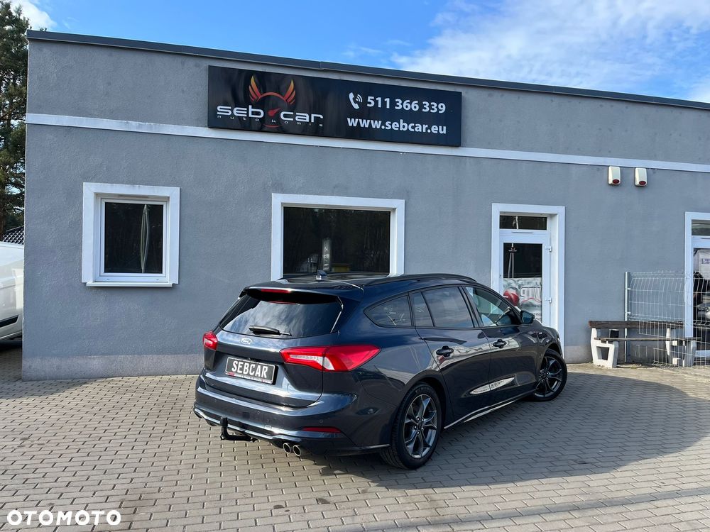 Ford Focus SW 1.5 EcoBoost S&S ST-LINE - 29
