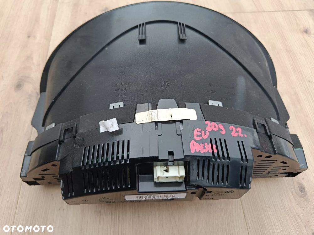 MERCEDES W209 CLK DIESEL LICZNIK ZEGARY EU A2095409947 - 2