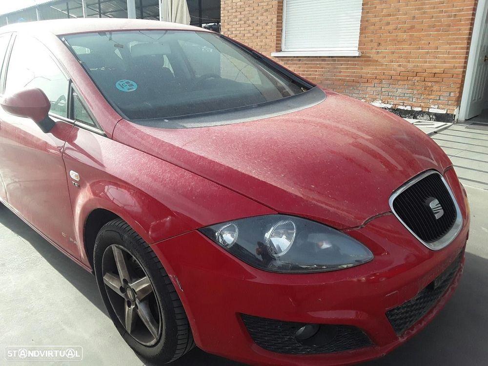 CAPÔ SEAT LEON 2011 - - 2